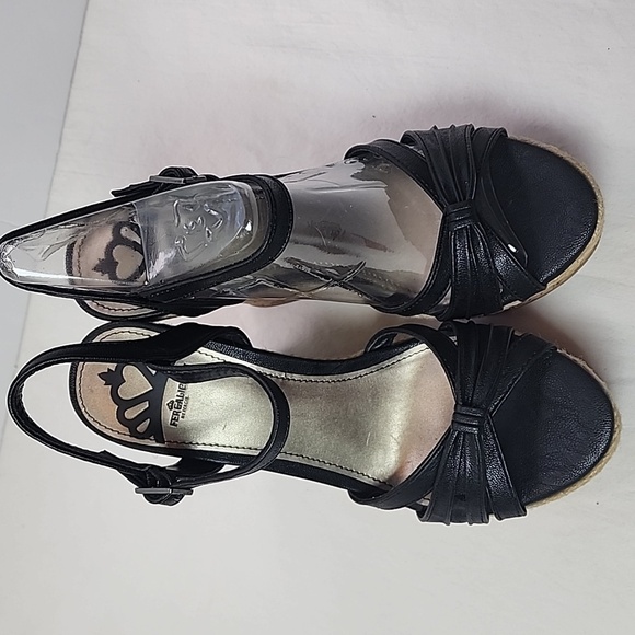 NWT Fergalicious By Fergie Black Wedge Sandals Size 6 4.5" Heel - Picture 6 of 11